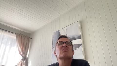 P online show from November 10, 9:06 pm