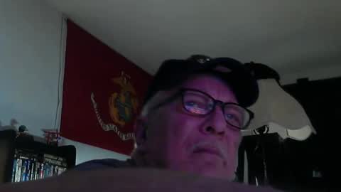 lookin for free fun online show from February 16, 11:16 pm