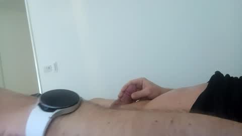 Snapshot of uwvvlvip chatting on December 30, 5:34 pm uwvvlvip online show from December 30, 5:34 pm