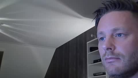 Snapshot of uwvvlvip chatting on March 8, 11:28 pm uwvvlvip online show from March 8, 11:28 pm