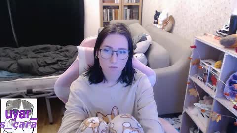 Cara online show from November 23, 5:00 pm