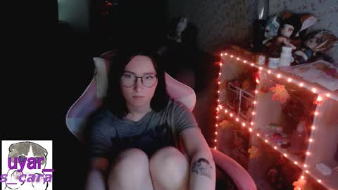 Snapshot of uyar_ chatting on October 9, 2:33 pm Cara online show from October 9, 2:33 pm