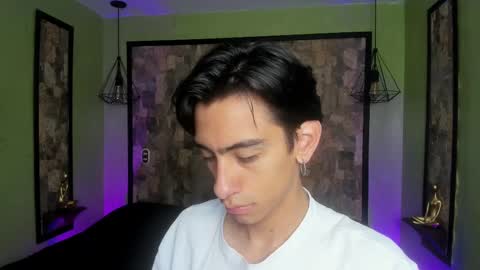 Snapshot of uyukie chatting on September 23, 11:48 am UYUKIE online show from September 23, 11:48 am