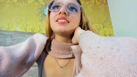 vaaiolett_12 online show from March 11, 3:56 pm