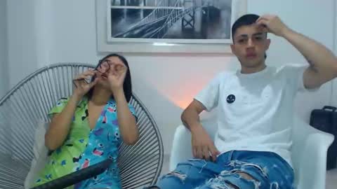 valen paul online show from November 20, 2:32 am