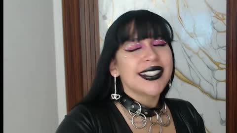 valen_ross7 online show from April 6, 9:43 am