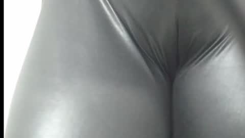 valen_ross7 online show from March 4, 7:00 pm