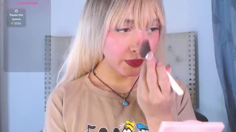 IG-valen mendoza99  twitter valenthompson99 online show from September 13, 11:18 pm