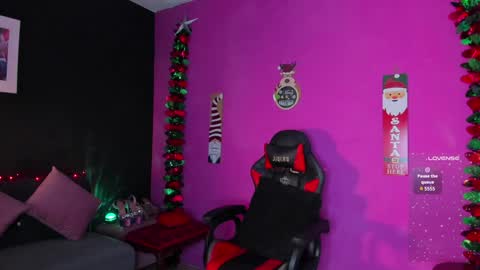 valentina milan online show from December 6, 2:51 am