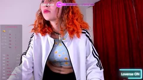 Snapshot of valent_27 chatting on September 19, 5:22 am Valentina online show from September 19, 5:22 am