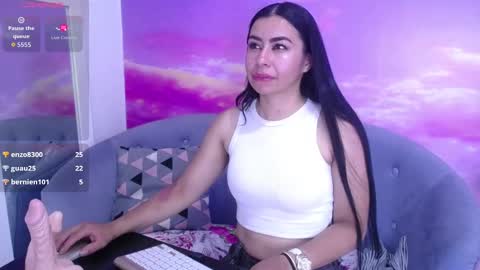 Snapshot of valentina_monroe1 chatting on October 1, 8:52 pm Vale online show from October 1, 8:52 pm