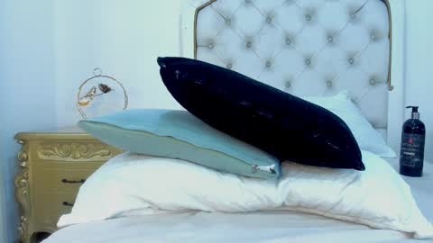 Snapshot of valentina_ross_ chatting on February 25, 3:42 pm Valentina online show from February 25, 3:42 pm
