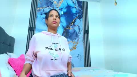 valentina_y_sneiderr online show from February 25, 7:39 pm