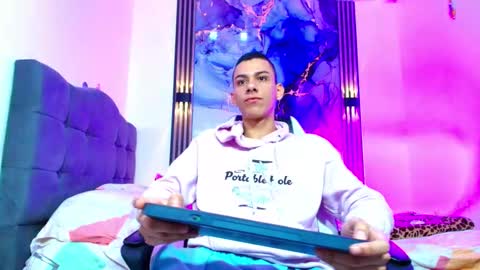 valentina_y_sneiderr online show from March 20, 7:41 pm