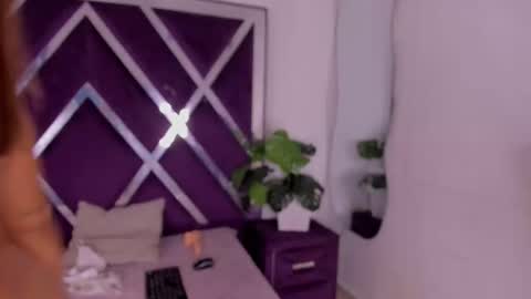 valentinaasm online show from November 30, 3:30 pm