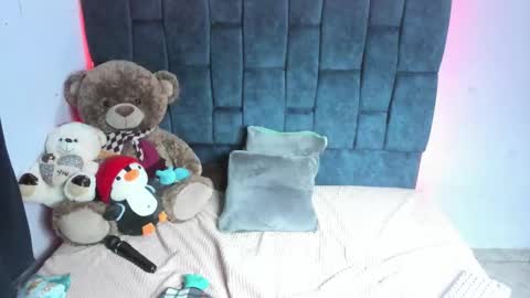 valentinaklean1 online show from February 20, 6:19 am