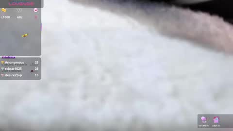 Snapshot of valentine_petite1 chatting on February 12, 2:10 pm Valentine online show from February 12, 2:10 pm