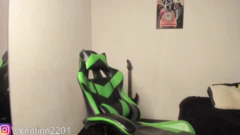 valentino online show from January 14, 3:25 am