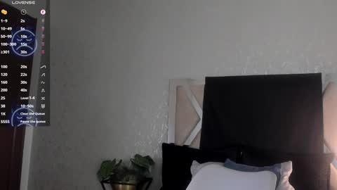 Valentino online show from December 4, 5:54 am