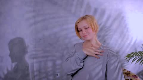 Valeri online show from December 4, 11:43 am