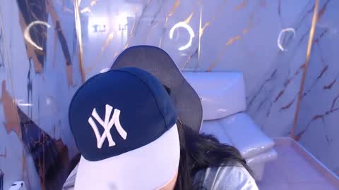 Snapshot of valeri_harpers4 chatting on September 15, 1:23 pm valeri_harpers4 online show from September 15, 1:23 pm