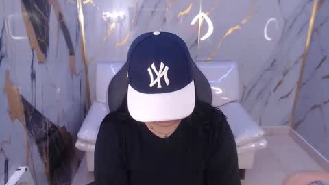 Snapshot of valeri_harpers4 chatting on September 19, 7:06 pm valeri_harpers4 online show from September 19, 7:06 pm