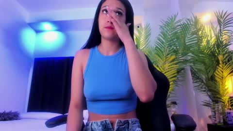 valeri_tafur online show from September 26, 11:07 am