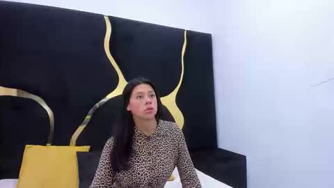 Valeria online show from March 21, 9:30 pm