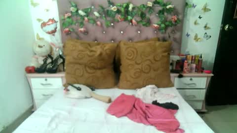 Snapshot of valeriatsx chatting on October 9, 12:54 pm La valerie26 online show from October 9, 12:54 pm