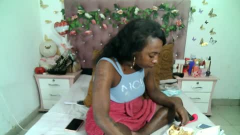 Snapshot of valeriatsx chatting on October 3, 2:32 am La valerie26 online show from October 3, 2:32 am