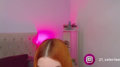 Snapshot of valerie_21 chatting on February 14, 12:03 pm Valeriee online show from February 14, 12:03 pm