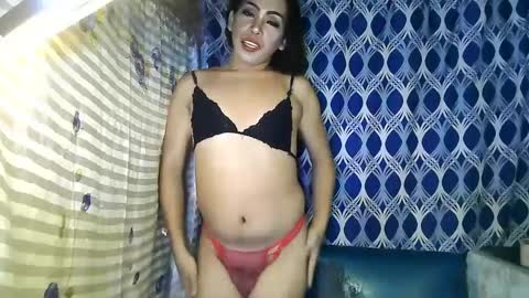 Snapshot of valerie_sensual chatting on February 3, 1:30 am valerie_sensual online show from February 3, 1:30 am