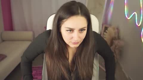 Valerie online show from November 11, 3:03 pm