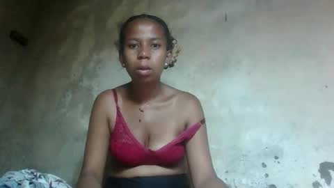 valerinezah online show from February 9, 1:26 pm