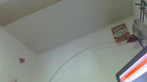 valerivegas online show from October 12, 5:15 pm