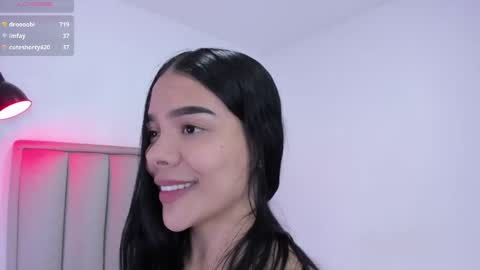 Snapshot of valery__nova chatting on October 24, 2:56 am Cris online show from October 24, 2:56 am