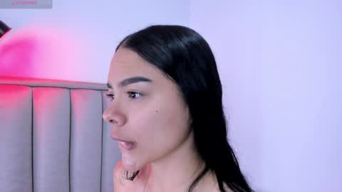 Cris  online show from April 8, 3:20 am