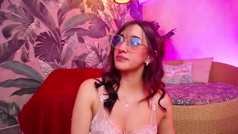 valery_blush online show from November 4, 4:25 am