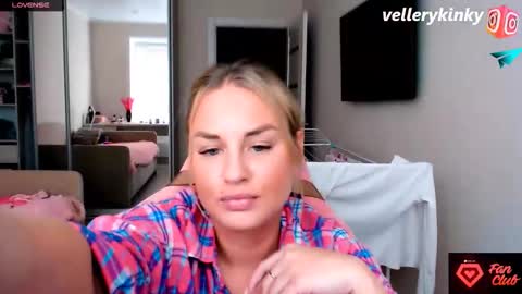 Snapshot of valery_cool chatting on October 8, 10:10 am Lera online show from October 8, 10:10 am