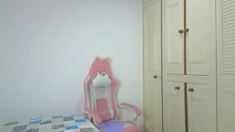 Snapshot of valery_lovex_ chatting on October 11, 2:38 am valery_lovex_ online show from October 11, 2:38 am