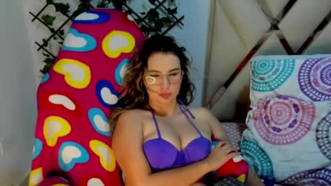 valery_sweet04 online show from February 7, 5:52 am