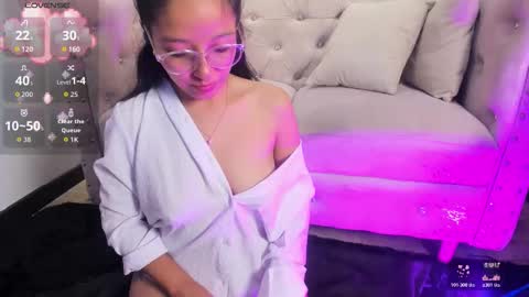 Val online show from November 5, 2:52 pm