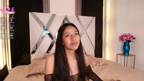 Snapshot of valery_wang chatting on March 10, 11:45 am Val online show from March 10, 11:45 am