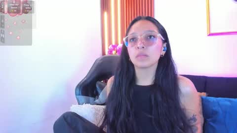 Val online show from December 14, 2:23 pm