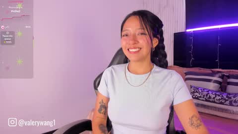 Snapshot of valery_wang chatting on September 23, 12:10 pm Val online show from September 23, 12:10 pm
