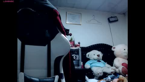 B V Naughty online show from February 22, 3:21 am