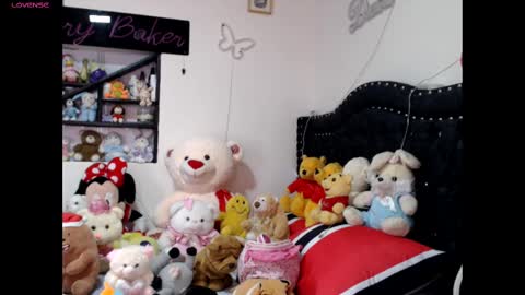 B V Naughty online show from November 2, 3:56 pm