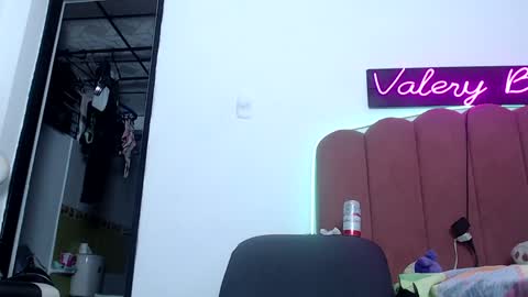 B V Naughty online show from December 7, 5:10 am