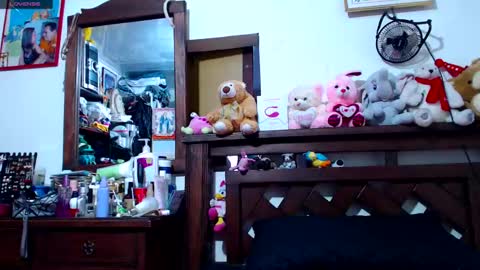 B V Naughty online show from February 17, 9:32 pm