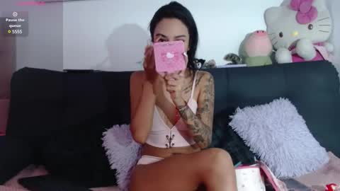 Snapshot of valerysanchez_ chatting on March 12, 7:04 pm Valery online show from March 12, 7:04 pm